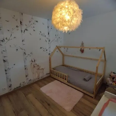 Holiday home Maison Familiale Avec Jardin 12' 40'paris